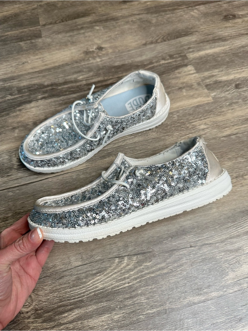 Hey Dude Wendy Sequin Cream Silver Slip On Shoes Women’s Size 8 Sparkle - Picture 2 of 7
